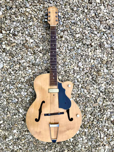 Vintage 1959 Maton EG 240S S semi-acoustic Electric Archtop Guitar