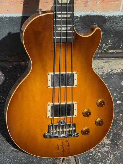 1992 Gibson Les Paul Bass beautiful bass autographed by Les Paul w / photo docs.