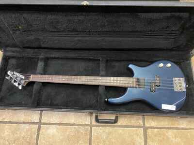 Washburn B-2 (1982) Two Tone 4-String Bass Guitar W /  Original Hard Case