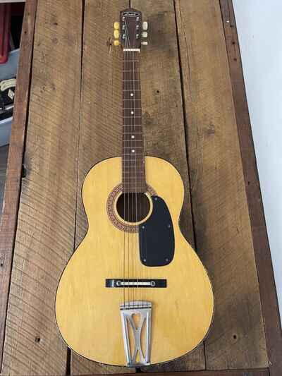 Vintage Korean Lindell Acoustic 6 String Parlor Guitar Natural CLEAN 1970s 60s