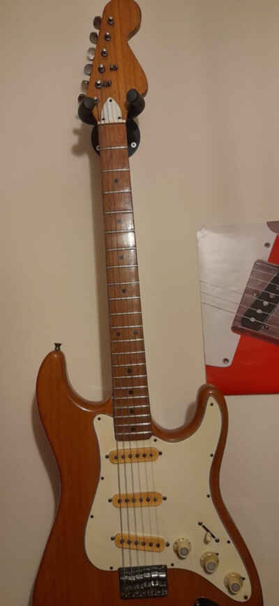 1971 KAY K32 STRAT with a 3 way toggle with HARDCASE