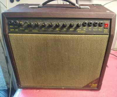 EKO HPE 30 GUITAR AMPLIFIER
