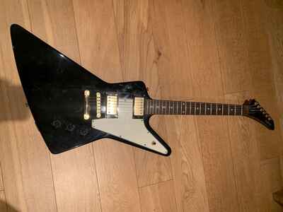Epiphone 1958 Korina Explorer black with white pick guard includes gig bag