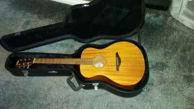 taylor acoustic guitar hard case & vintage folk guitar
