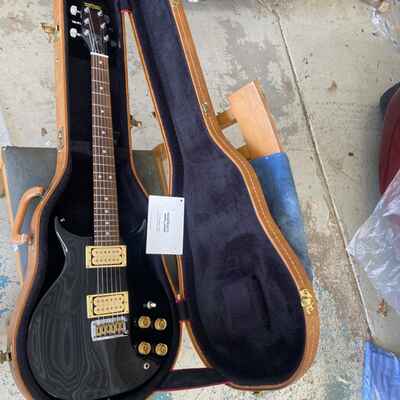 1981 Washburn Hawk in Gloss Black Finish! All original!