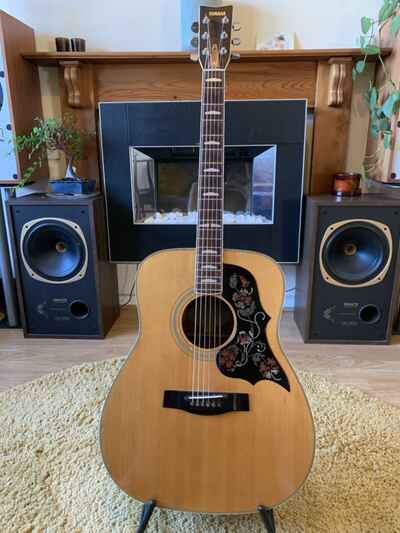 1970s Yamaha FG-350W Dreadnaught Acoustic Guitar w / case