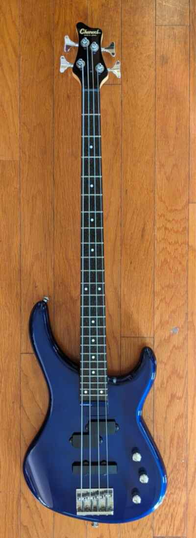 Charvel EM-3B Bass 1980