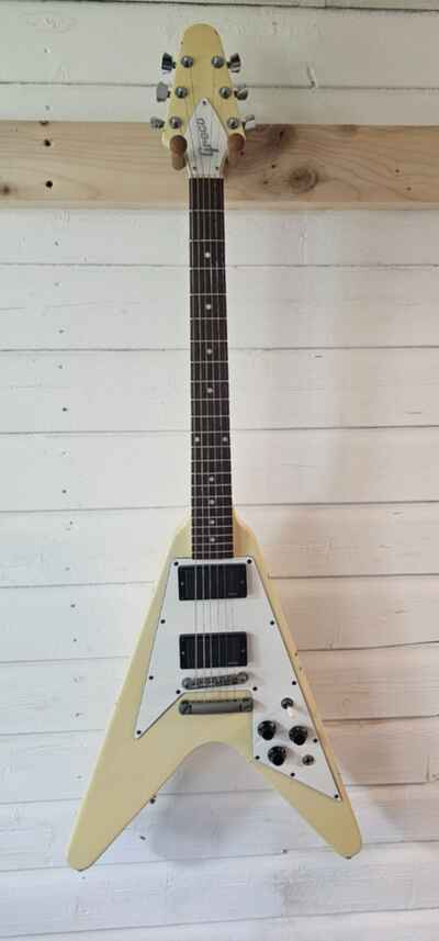 Greco Flying V 1982 Super Real White EMG 81 / 60