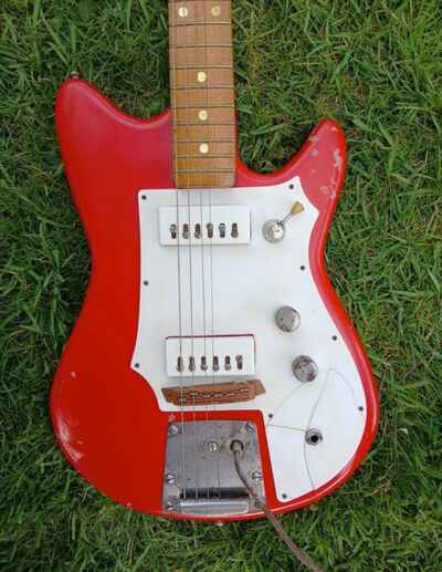 Rare Futurama 2 Early 1960s Guitar