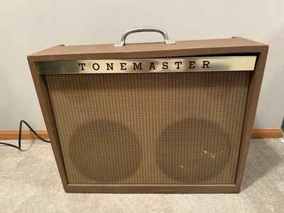 MAGNATONE Tonemaster CUSTOM 381 GUITAR AMPLIFIER VINTAGE TUBE AMP Estey