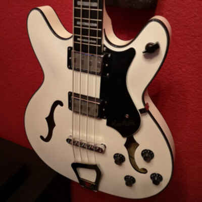 HAGSTROM Viking Bass White Gloss ? E-Bass ? inkl. GigBag ? SHOWROOM