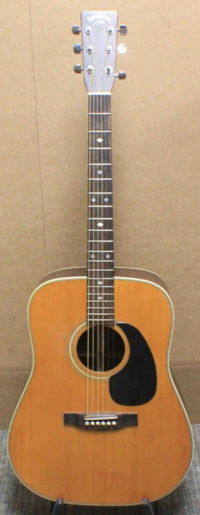 Sigma by Martin - DR-28 H KOREA -RH -6 String Acoustic Guitar - W / Hardshell Case