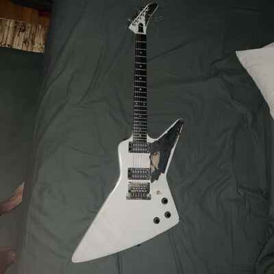 1984 White Gibson Explorer