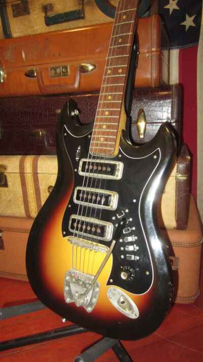 ~ 1966 Hagstrom Hagstrom III Sunburst
