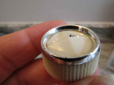 DOMINO DIAMOND TOP GUITAR KNOB - MADE IN JAPAN in 1967 - ACOUSTIC ARCH ELECTRIC
