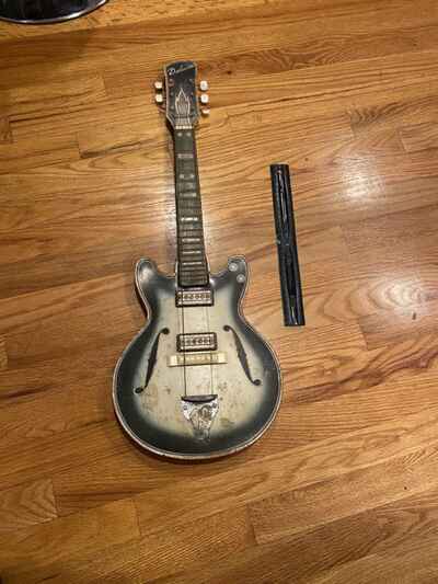 VINTAGE TOY TRADE MARK T N. METAL TOY GUITAR DELUXE - MADE IN JAPAN - SOLD AS IS