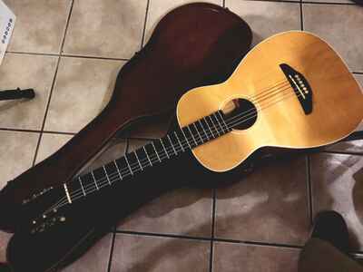 FULLY RESTORED! c1965 Harmony Classical Guitar Model 910 In EXCELLENT CONDITION!