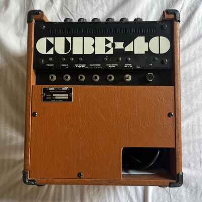 Vintage Roland CUBE-40 Guitar Combo Amplifier Orange Tolex  /  Rare Made in Japan