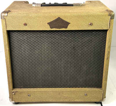 Washburn Bass King VBA 30 Vintage Tweed 1x12" 30W Guitar Amplifier, Sounds GREAT