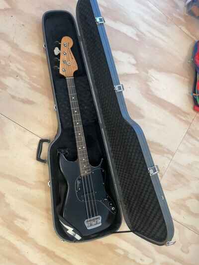 Fender short 2025 scale bass case