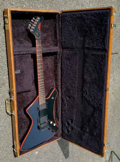 1984 Washburn A-20V BBR ( Black Black Red ) Electric Guitar " Kiss " Vibe w / Case
