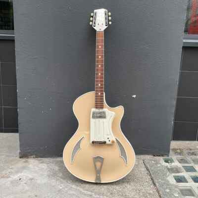 Wandre Tri-lam Italian Bizarre Fetish Guitar 1960s - Desert Sand