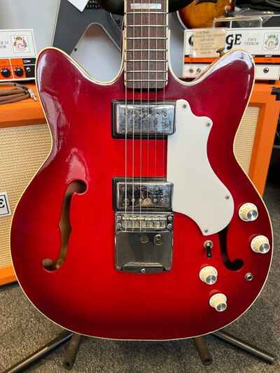 Supro Clermont S667 1967-1968 Red