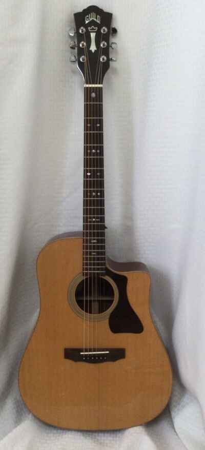 Guild GAD 50P  CE NAT - 6 String - Acoustic Plus 1970 Guild Hard Shell Case