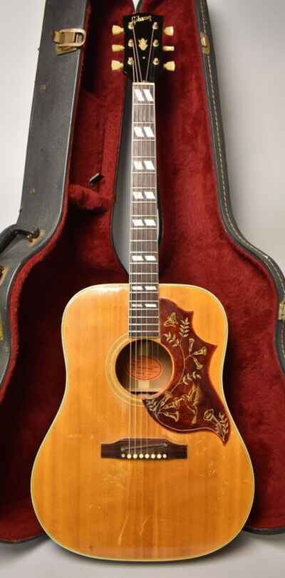 1967 Gibson Hummingbird Acoustic Guitar Natural w / OHSC