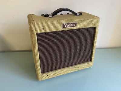 USA Made Fender Bronco Tweed Solid State Tiny Vintage Guitar Amp PR258
