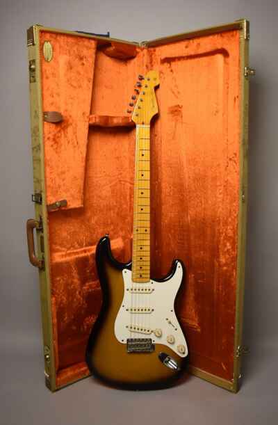 1999 Fender American Vintage 57 Stratocaster w / OHSC