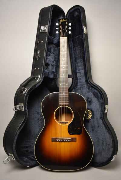 1946 Gibson LG-2 Acoustic Guitar Sunburst w / HSC