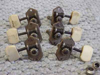 Vintage 60s EKO Guitar Tuners for Project 3X3 with bushings and screws