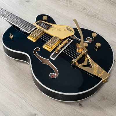 Mint Gretsch Pro Nashville String-Thru Bigsby Hollowbdy Gtr. Midnight Sapphire