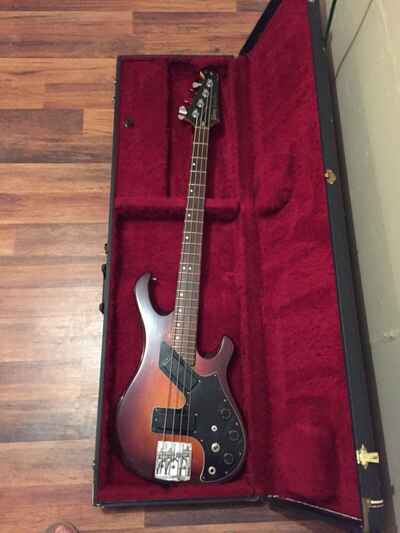 Gibson Victory Artist Bass 81