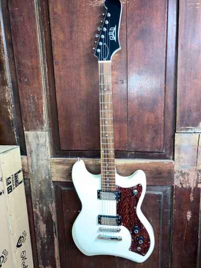 Guild Jetstar ST HH Vintage White Solid Mahogany Body Electric Guitar
