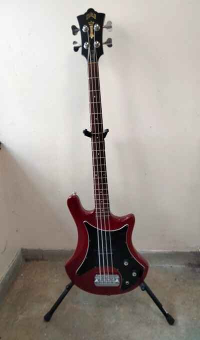 Guild B301 4 String Bass Guitar