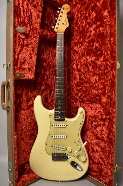 1962 Fender Stratocaster Olympic White Refin Pre-CBS w / HSC
