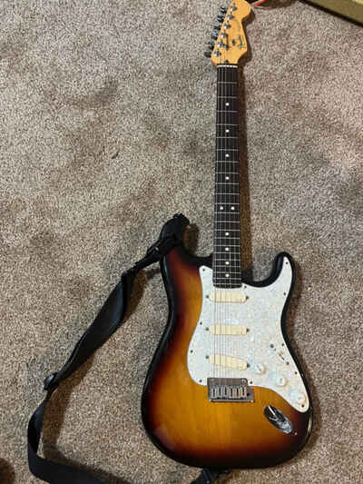1983 Fender Stratocaster with EMG DG-20 David Gilmour pre-wired pickup set