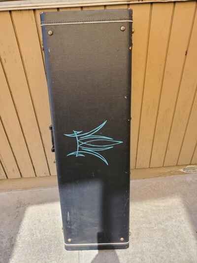 Vintage Cheney England hard guitar case