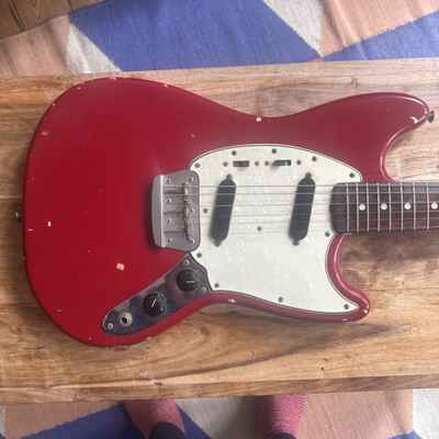 1966 Vintage Fender Guitar   Duo-sonic II Dakota Red with Original Case