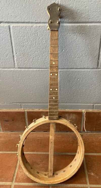 1920??s Vintage Concertone Tenor Banjo Antique