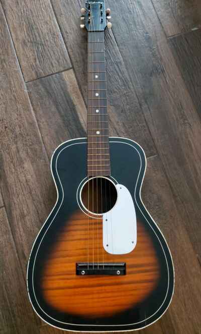 Vintage Silvertone 604 ( Harmony 250H604) Acoustic Parlor Guitar With Case