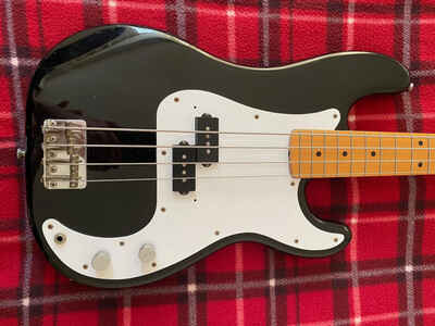 Fender Squier JV Precision Bass Japan 1983 Black