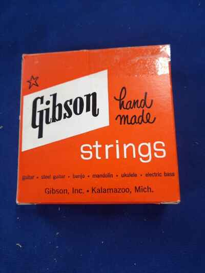 6  VINTAGE GIBSON ELECTRIC SPANISH GUITAR STRINGS D OR 4TH WOUND 1950s. + Box