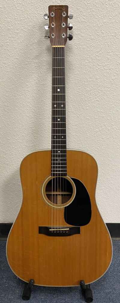 Martin HD28 Acoustic Guitar 1977 Dreadnought W /  Martin Hard Case