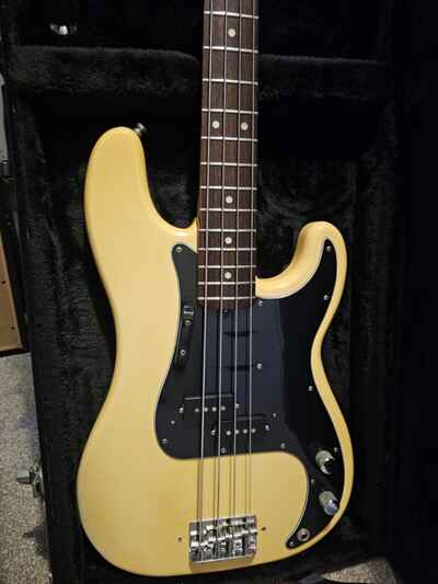 1977 Olympic White Fender Precision Bass