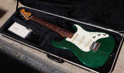 Fender Stratocaster Elite 1983 Rare Green Original Vintage Very Clean Strat
