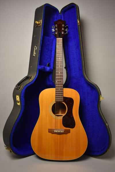 1977 Guild D-35NT Dreadnought Acoustic Natural w / OHSC