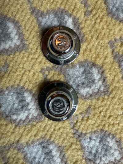 Mosrite 1967 guitar knobs and Mosrite manual
